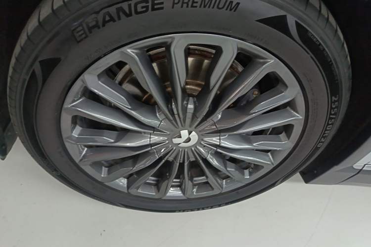 Used Nio ES8 2020 415 km Range 6-Seater Version Left Front Wheel Hub