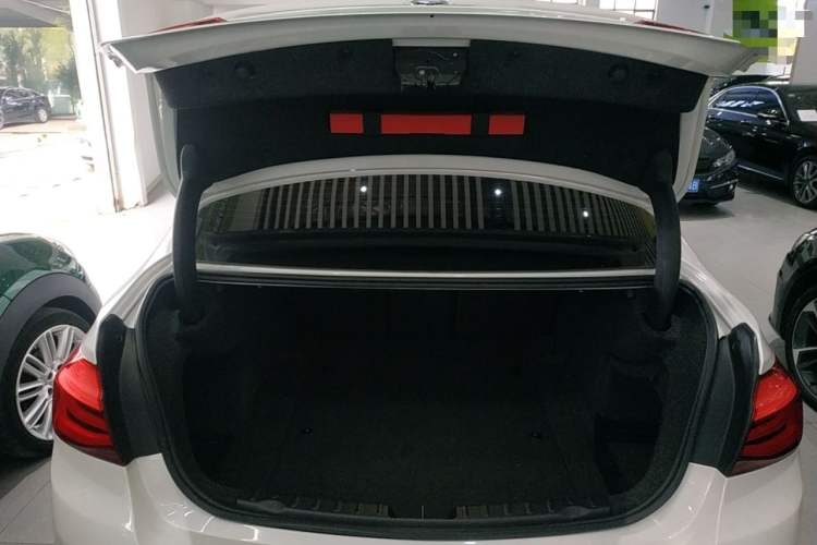 Used BMW 3 Series 2018 320Li Fashion Model
