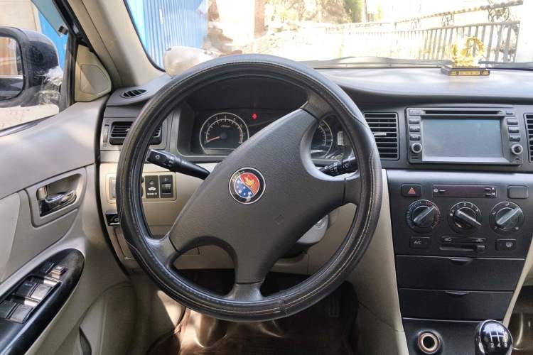 Used Geely Auto Ocean 2012 Energy-Saving Edition 1.5L Manual SuperDelight Model Steering Wheel