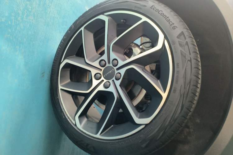 Used Lynk & Co 05 2020 2.0TD Two-Wheel Drive Shine Halo
