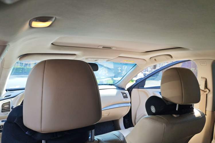 Used Nissan Teana 2016 2.0L XE Fashion Edition Headliner