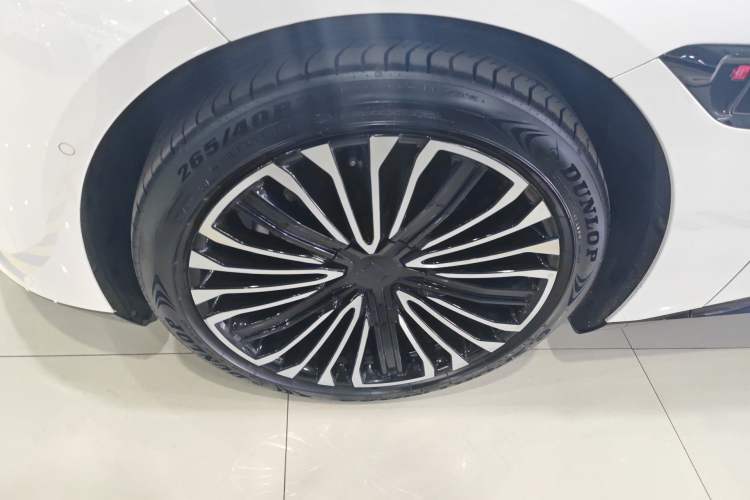 Used Avatr 12 2025 Year Updated Ultra Extended-Range Version