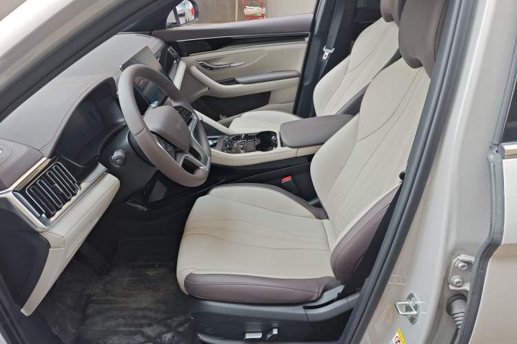 Used BYD Song PLUS New Energy 2025 DM-i 112KM Prestige Model
