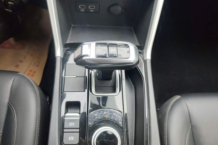 Used Great Wall Poer 2021 2.0T Commercial Version Automatic Diesel 4x4 Elite Long-Box GW4D20M