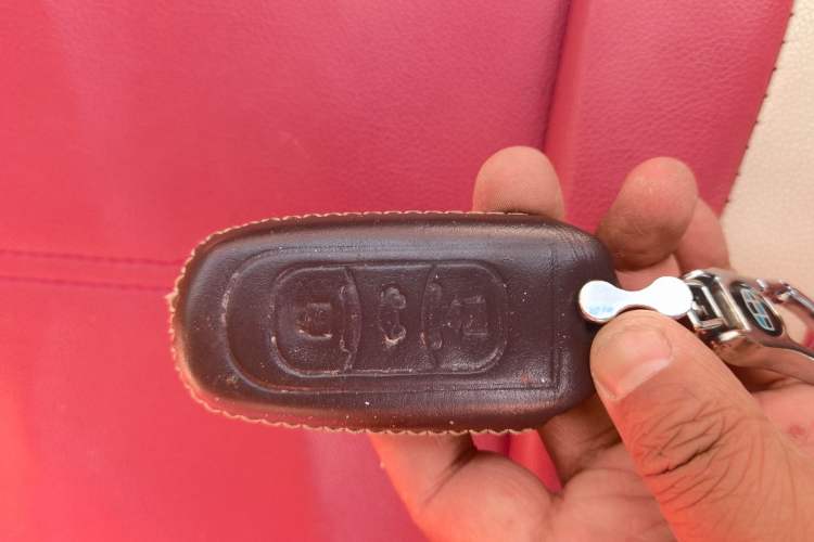 Used Geely Auto Emgrand X7 Sport 2016 1.8TD Automatic Smart Connectivity Version Interior 1