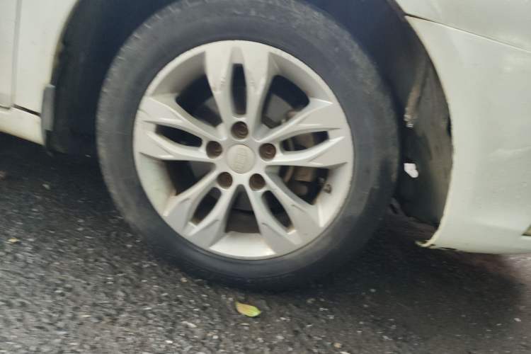 Used Geely Auto Emgrand 2014 Sedan 1.5L Manual Elite Model