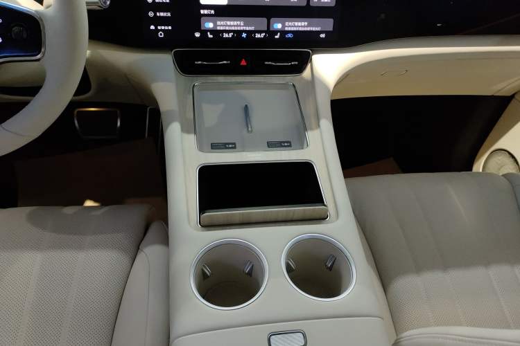 Used Hima AITO M8 2025 Extended-Range Max+ Version 53.4 kWh 5-Seater Edition
