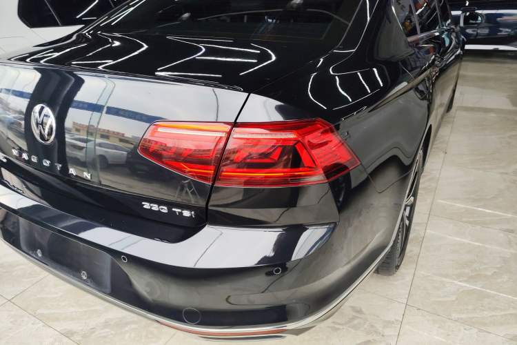 Used Volkswagen Magotan 2020 330TSI DSG Leading Model
