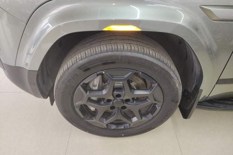 Used Formula Leopard Tai 7 2025 Model 190 km Four-Wheel Drive Ultra Edition