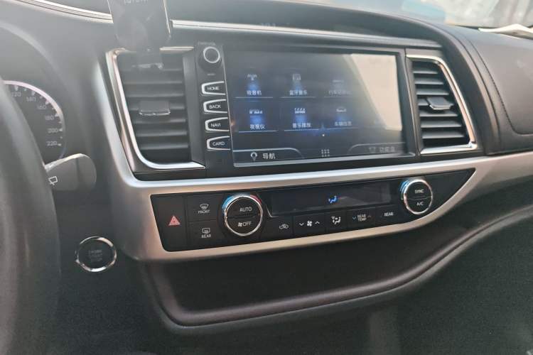 Used Toyota Highlander 2018 2.0T Four-Wheel Drive Luxury Edition 7 Seats China V Emission Standard