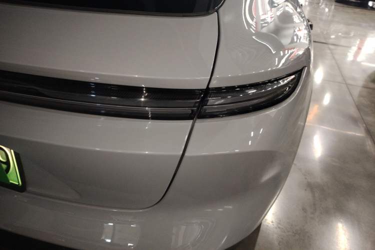 Used Nio ET5T 2024 75kWh Touring Right Rear Taillight