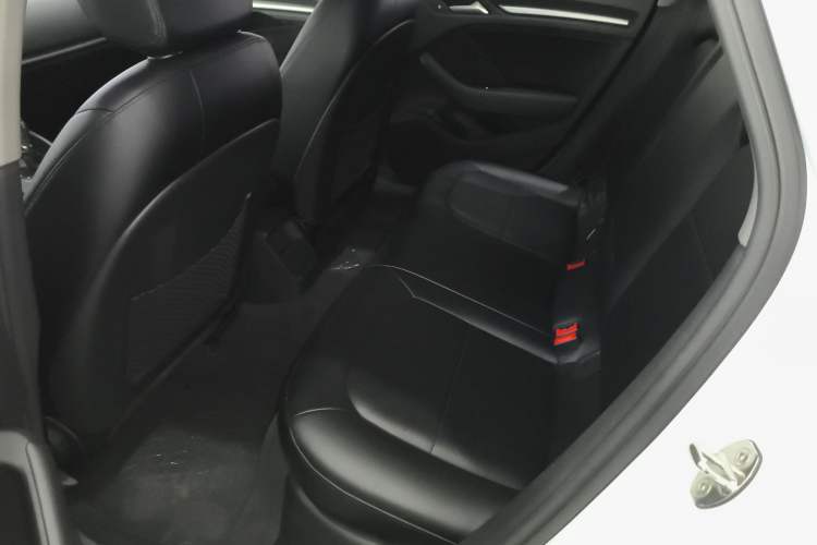 Used Audi A3 2017 Limousine 35 TFSI Ambition Edition
