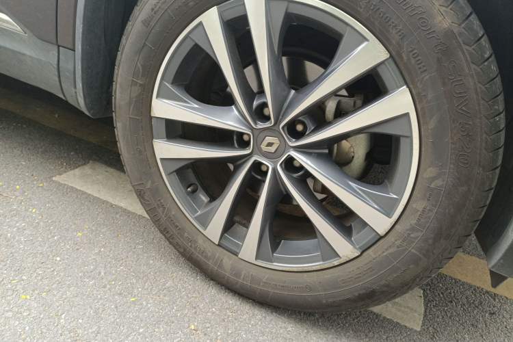 Used Renault Koleos 2018 2.5L Four-Wheel Drive Ultimate Edition Right Front Wheel Hub