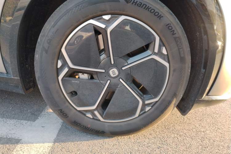 Used Xiaomi Auto YU7 2025 Ultra-Long Range All-Wheel Drive Pro Version