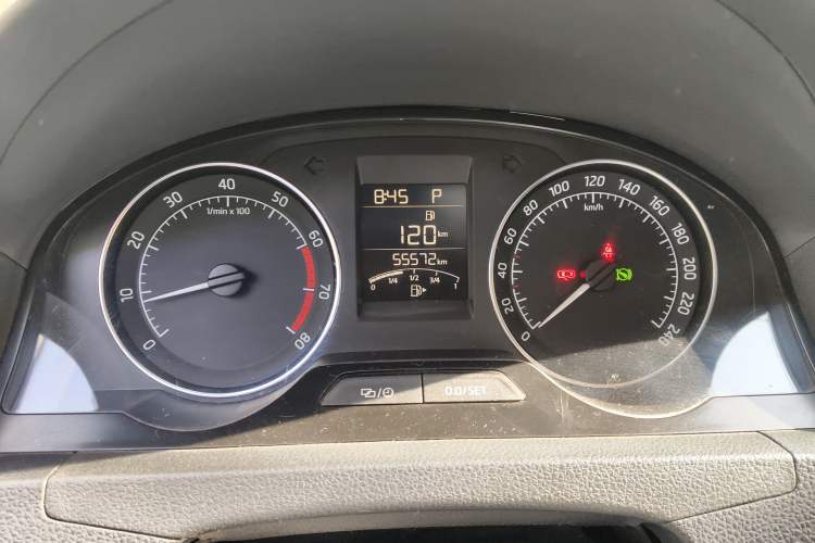 Used Skoda Rapid Spaceback 2016 Revised 1.6L Automatic Smart Drive Version