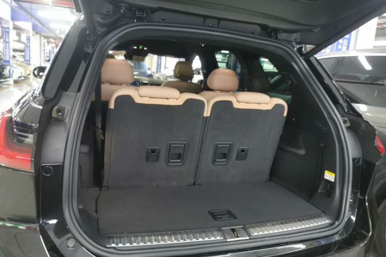 Used Nio ES8 2020 415 km Signature Edition 6-Seater Version
