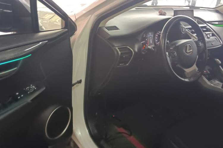 Used Lexus NX 2015 200 Front-Wheel Drive X-Trail SE Edition