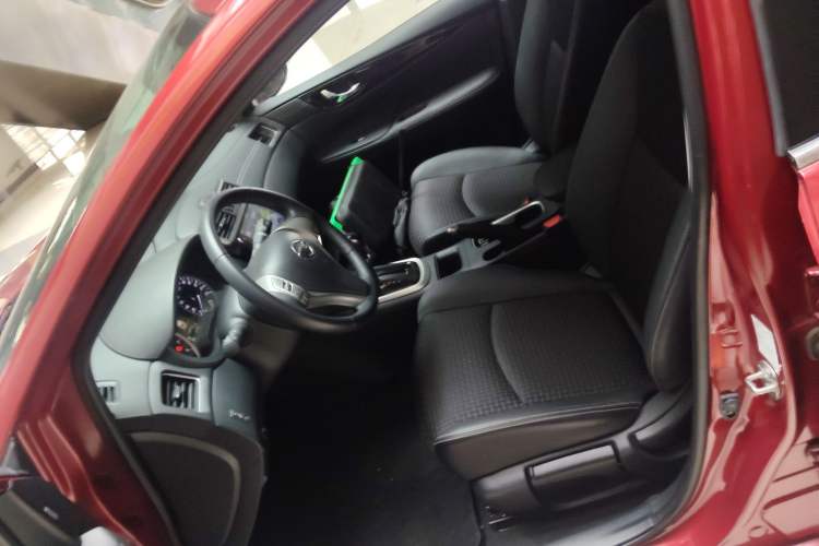 Used Nissan Tiida 2020 1.6L CVT Smart Drive Edition Left Front Seat