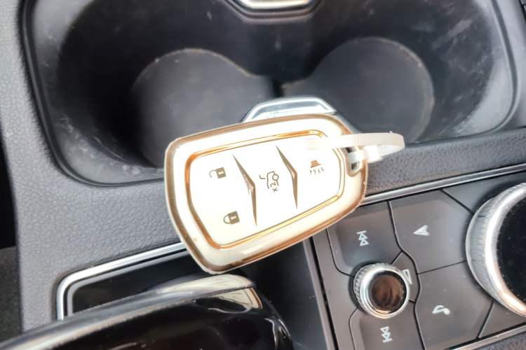 Used Cadillac XT4 2020 28T Two-Wheel-Drive Leading Version
