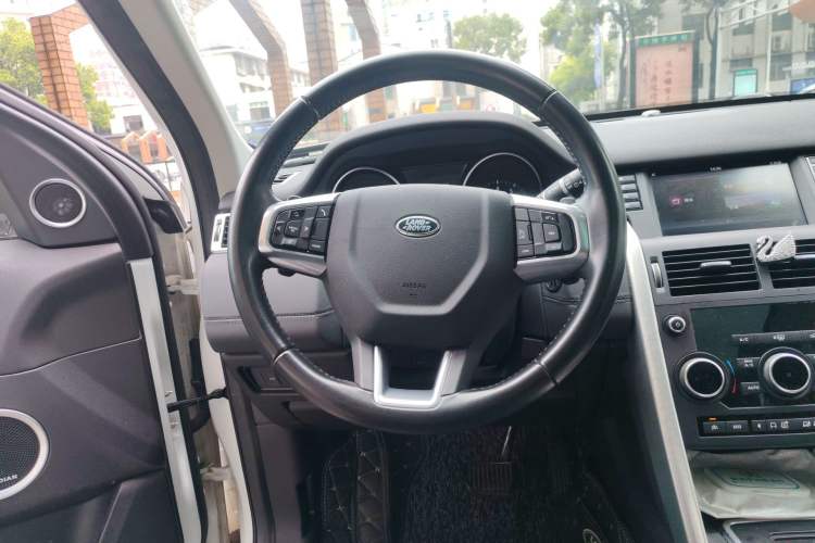 Used Land Rover Discovery Sport 2017 2.0T SE Steering Wheel