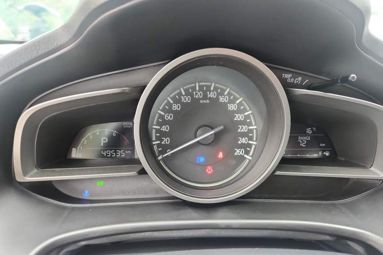 Used Mazda Mazda 3 Axela 2017 Sedan 1.5L Automatic Luxury Model China VI Standard