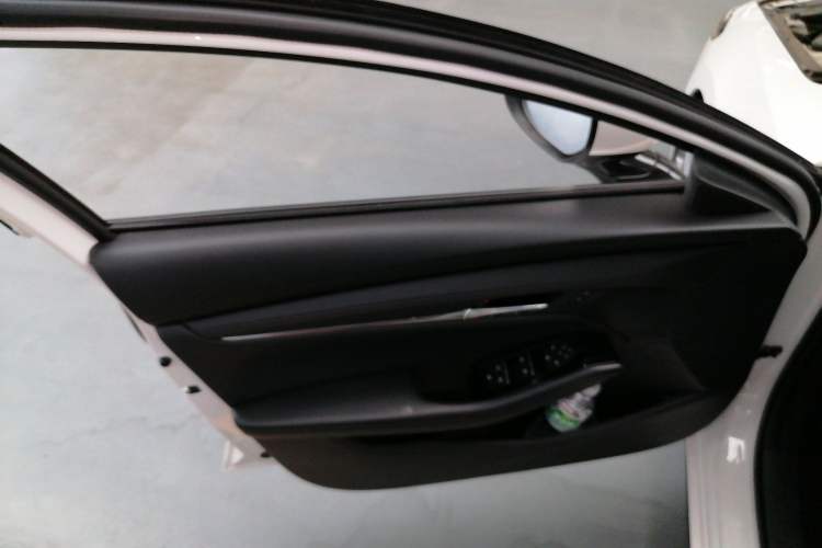 Used Mazda Mazda 3 Axela 2022 2.0L Automatic Zhiya Edition