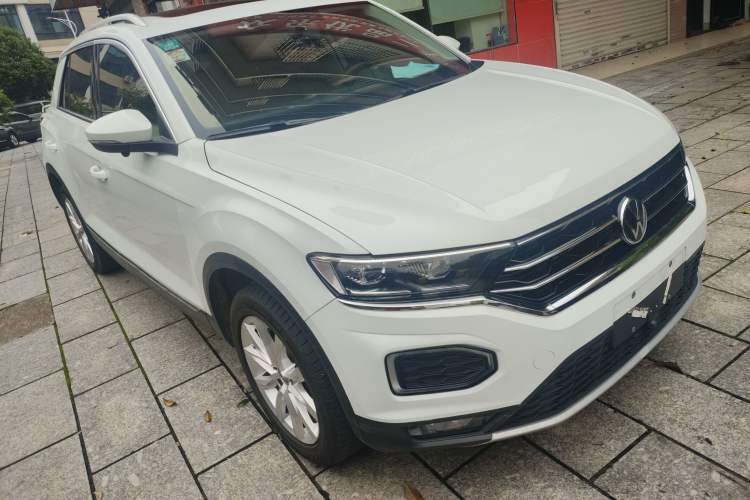 Used Volkswagen T-ROC 2022 280TSI DSG Two-Wheel Drive Elite PLUS Front Right 45 Deg