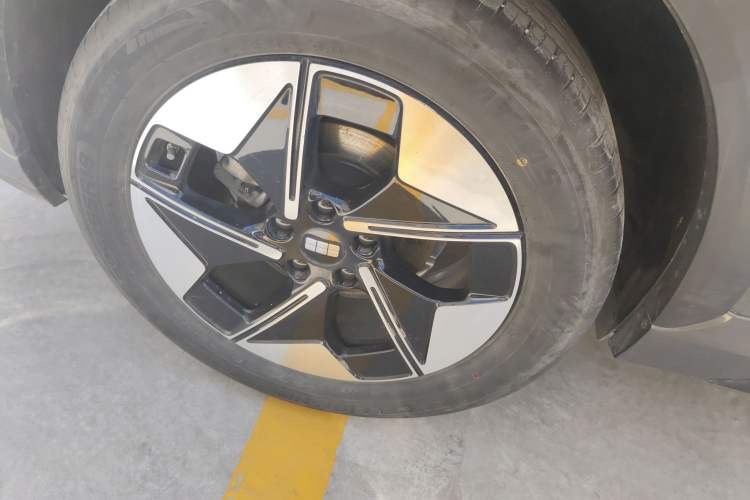 Used Geely Galaxy E5 2024 530 km Exploration+ Version Exterior 5