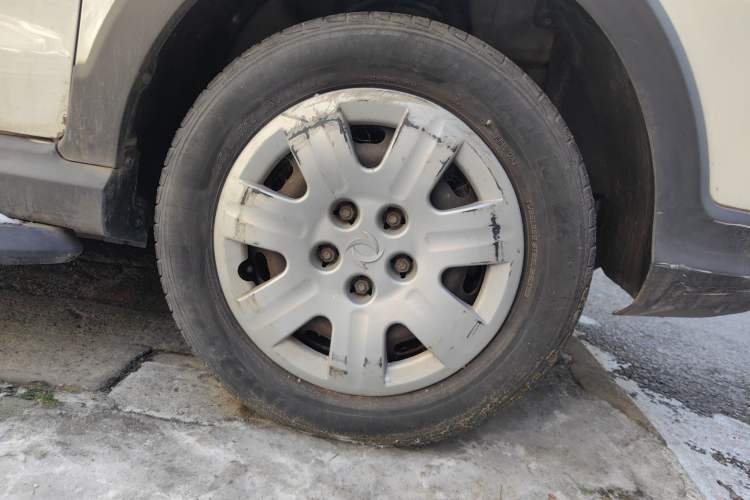 Used Dongfeng Fengon 370 2016 1.5L Manual Standard Model II 7 Seats
