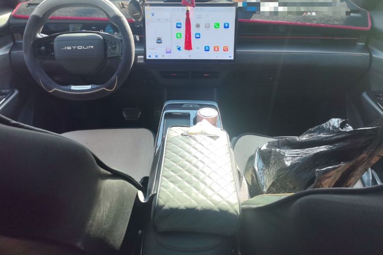 Used JETOUR Dashing i-DM 2023 1.5T DHT Lightning 01 Center Console