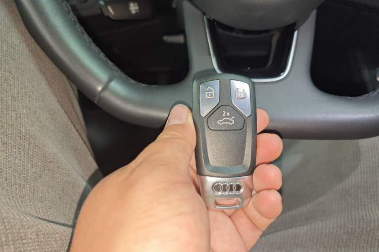 Used Audi A4L 2023 40 TFSI Luxury Dynamic Model
