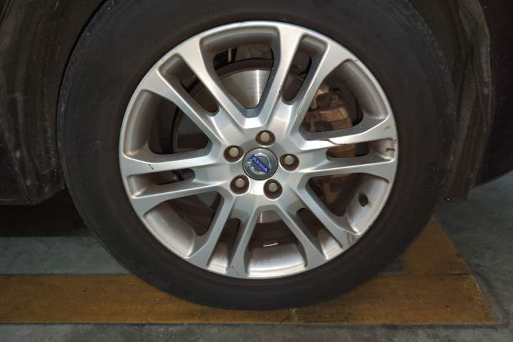 Used Volvo XC60 2014 T5 Zhiyi Edition
