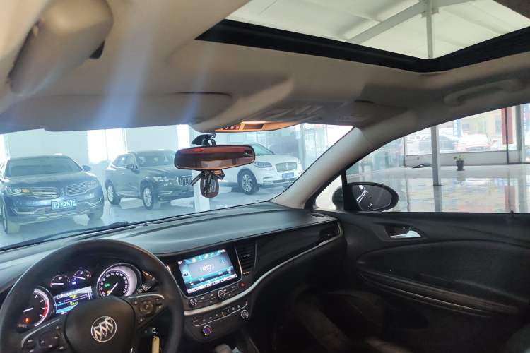 Used Buick Verano 2019 Sedan 20T Dual-Clutch Leading Model Headliner