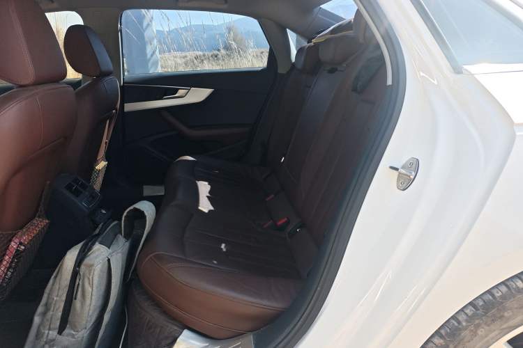 Used Audi A4L 2019 40 TFSI Fashion Version China V
