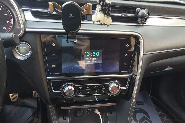 Used MG 6 2017 20T Manual Luxury Smart Connect Version China V Standard