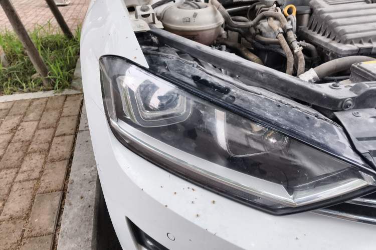 Used Volkswagen Golf Sportsvan 2016 230TSI Automatic Trend Edition Right Front Headlight