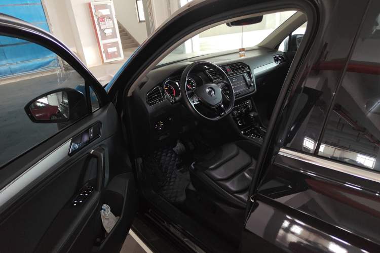 Used Volkswagen Tiguan L 2018 330TSI Automatic Two-Wheel Drive Luxury Edition
