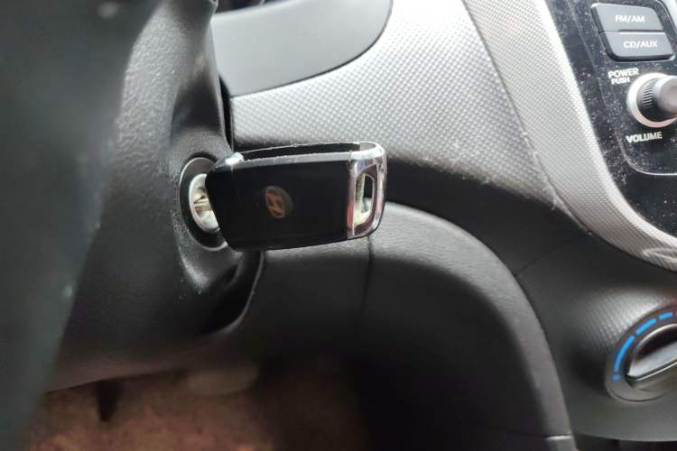 Used Hyundai Verna Ray 2014 1.4L Automatic GLX Vehicle Key