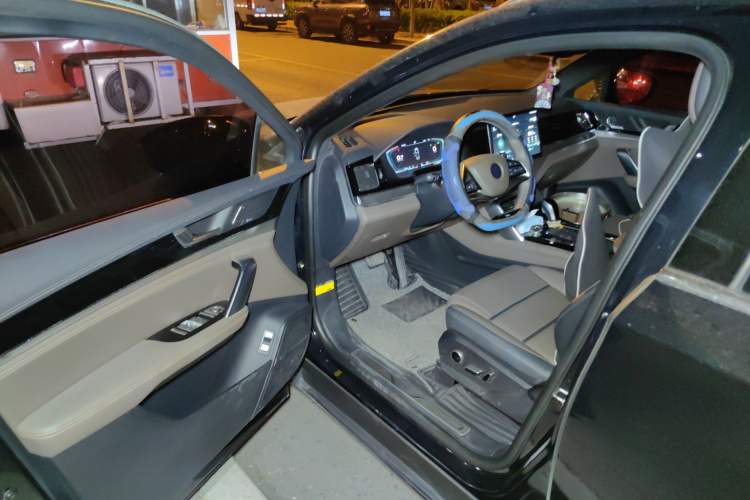 Used BYD Tang 2021 2.0T Automatic Flagship Edition Driver Seat