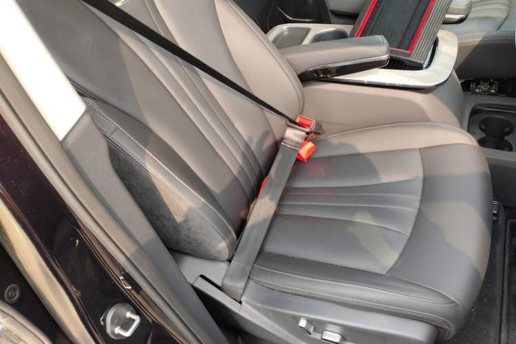 Used Hongqi HQ9 PHEV 2024 2.0T Four-Wheel Drive Business Edition
