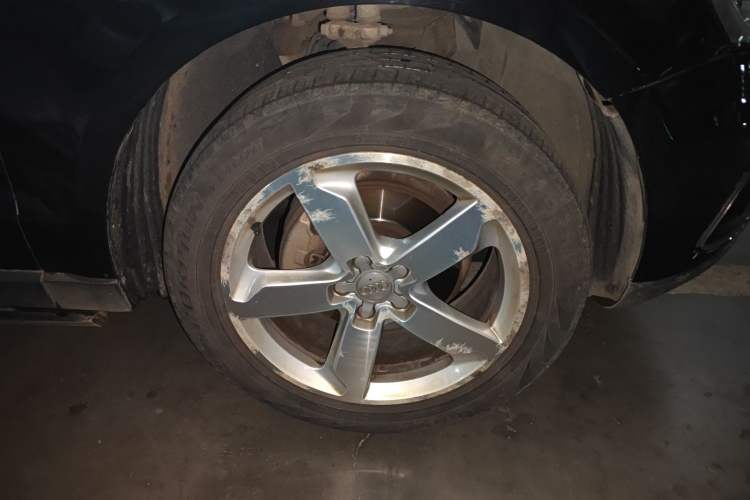 Used Audi Q5 2017 40 TFSI Technology Edition Right Front Wheel Hub