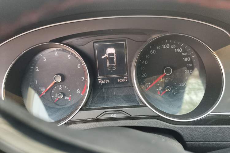 Used Volkswagen Magotan 2018 330TSI DSG Luxury Model Instrument Cluster