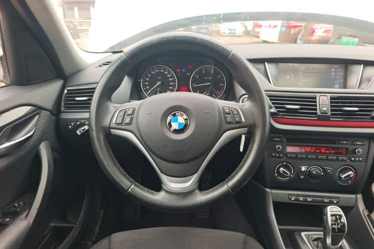 Used BMW X1 2015 sDrive18i Fashion Upgrade Edition
