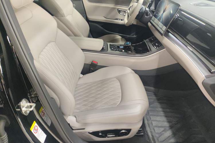 Used BYD Han 2025 DM-i Intelligent Driving Edition 125KM LiDAR Flagship Model