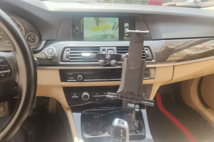 Used BMW 5 Series 2013 525Li Luxury Model
