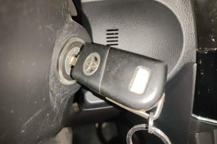 Used Toyota Corolla 2014 1.6L CVT GL
