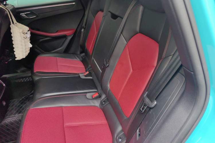 Used Porsche Macan 2018 Macan 2.0T Left Rear Seat