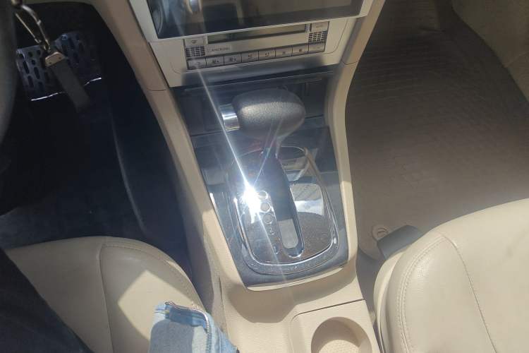 Used Volkswagen Passat 2009 2.0L MFI Automatic Luxury Edition