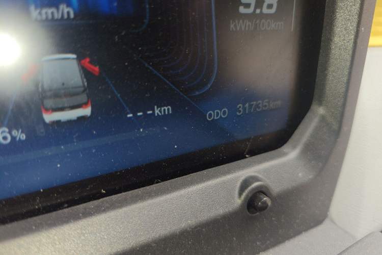 Used Chery QQ Ice Cream 2022 170km Sundae Phosphate Lithium-Ion Odometer Close Up