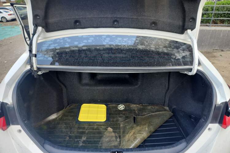 Used Toyota Corolla 2018 Dual-Engine 1.8L E-CVT Smart Edition
